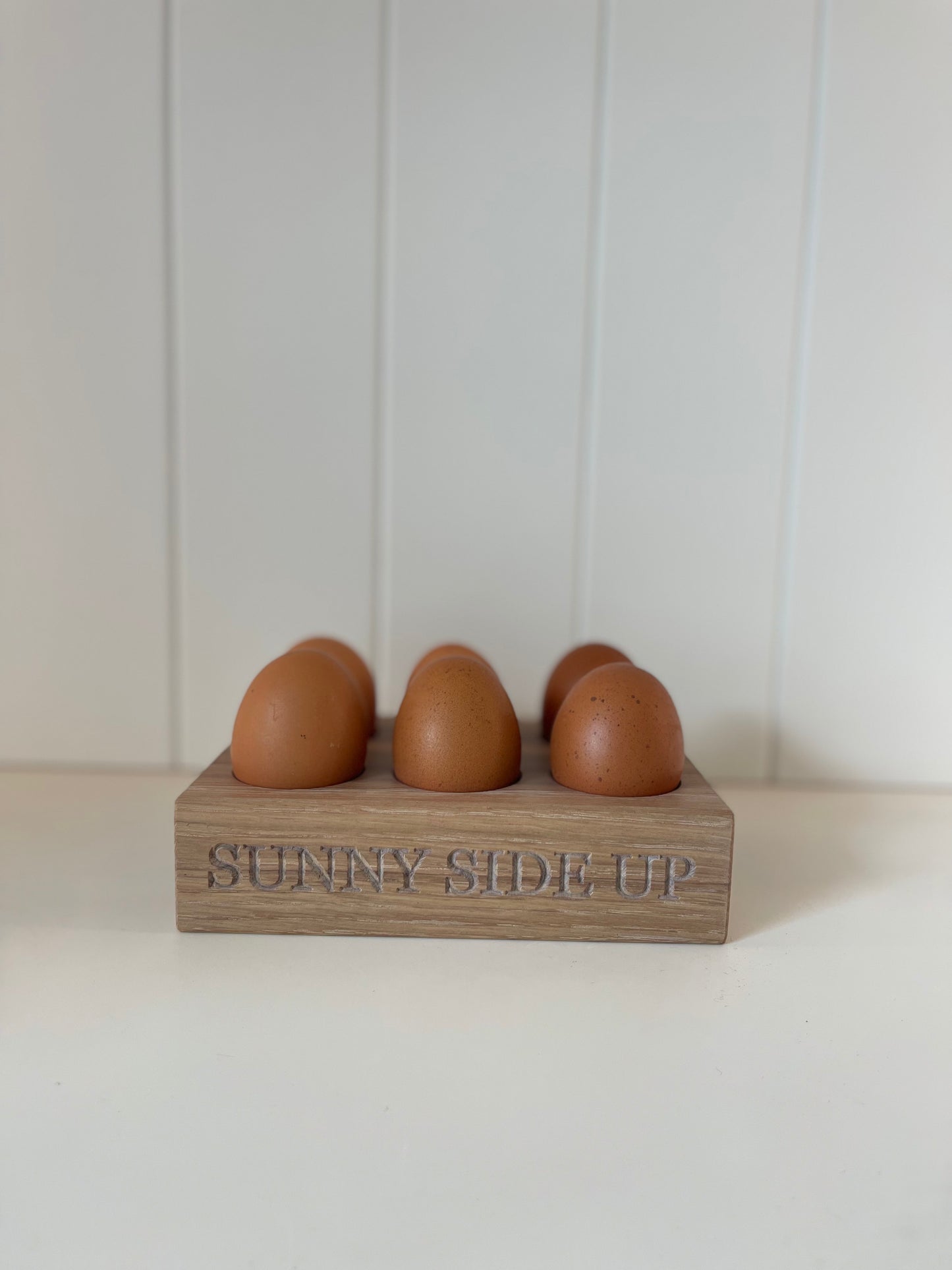 6 Egg Oak Holder