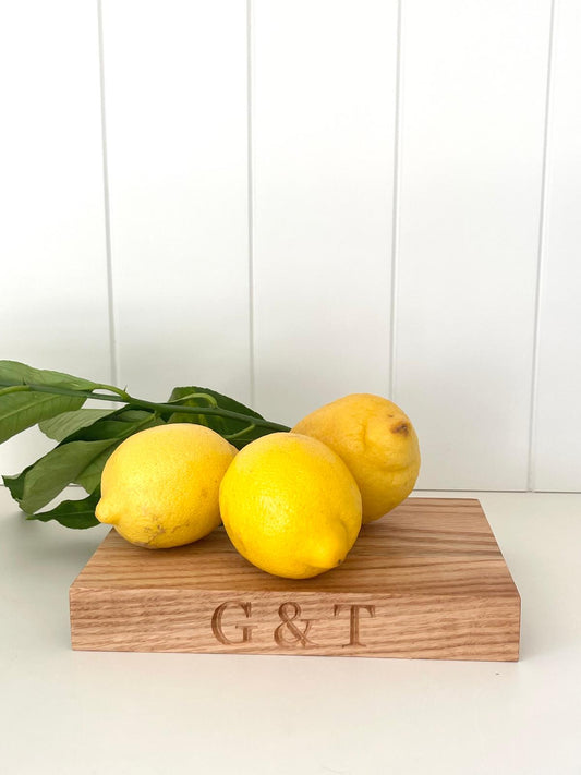 Small Oak Chopping Board - Personalised Initials– UK Made